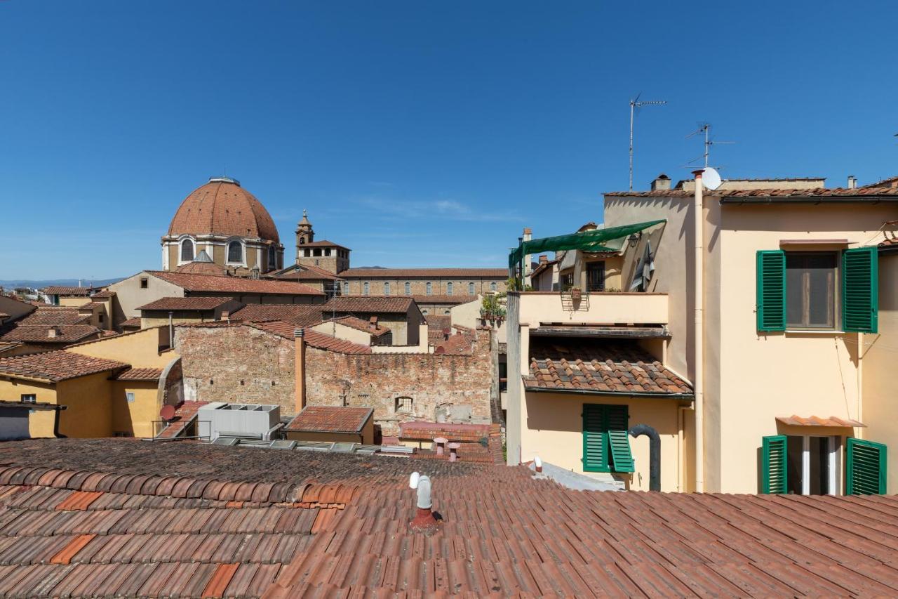 Damasco Penthouse With Terrace Near The Duomo * Florencia